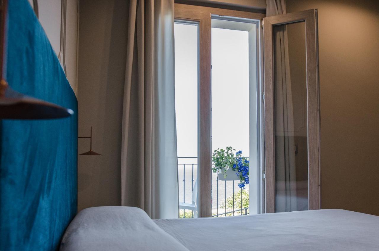 Diecidodici Boutiquerooms Sirolo Exteriör bild