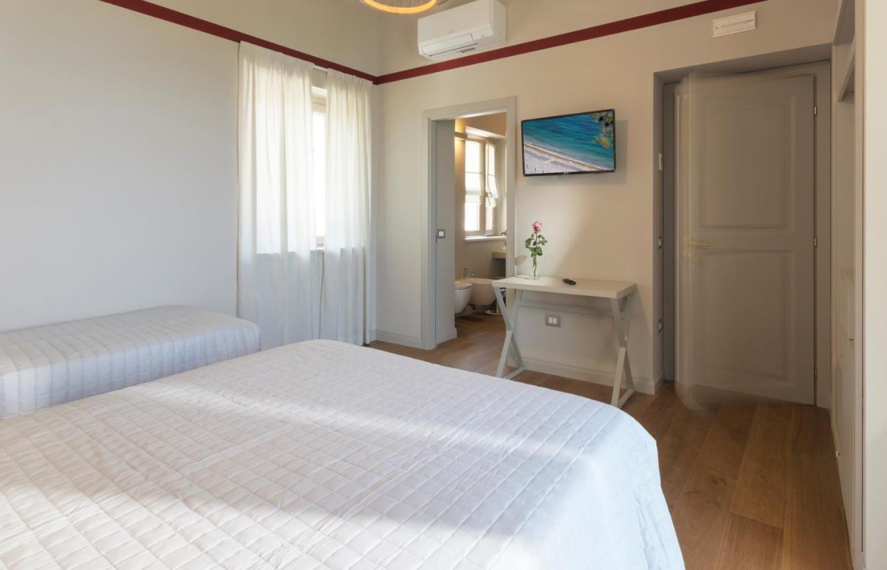 Diecidodici Boutiquerooms Sirolo Exteriör bild
